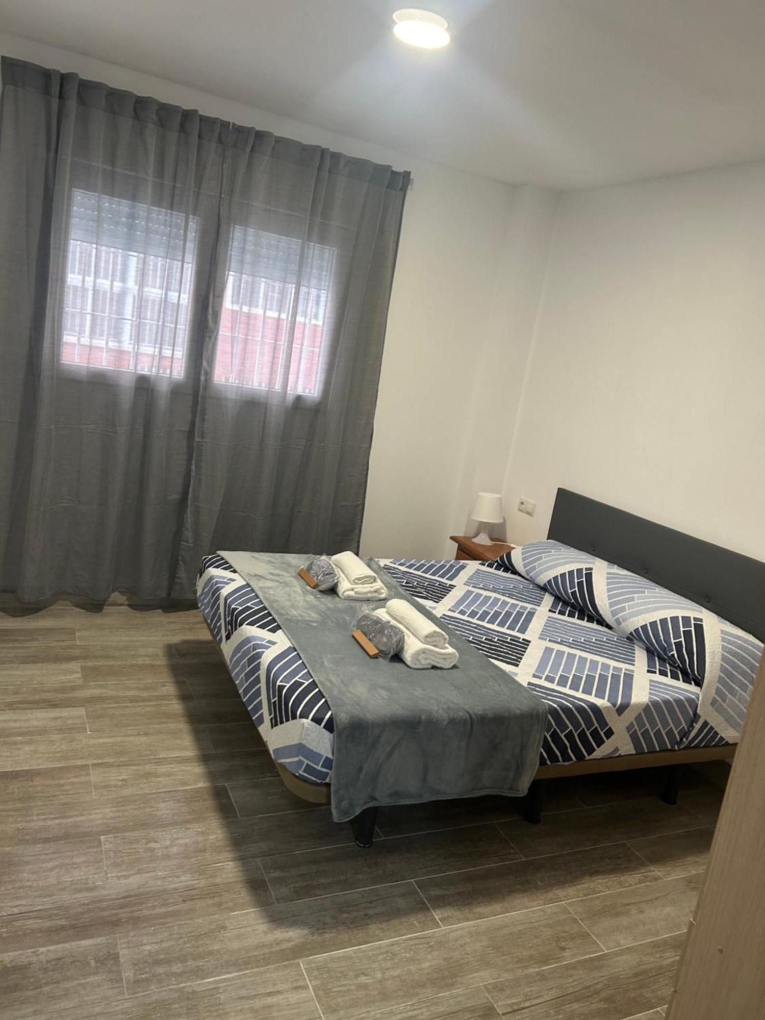 Apartamento Tejares 1 Малага Екстериор снимка